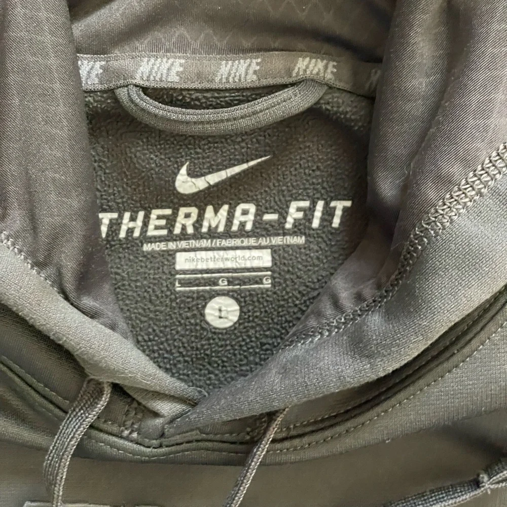 Nike Athletic Sweatshirt Hooded Pullover Men Gray Therma-Fit